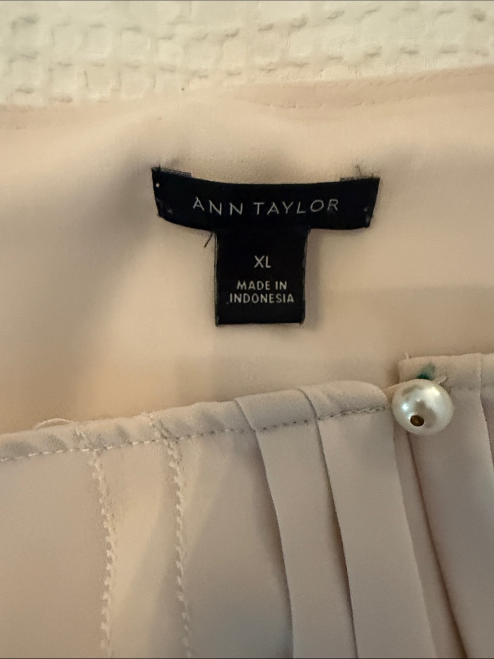 Ann Taylor Pearl-Button Pleated Blouse in Blush